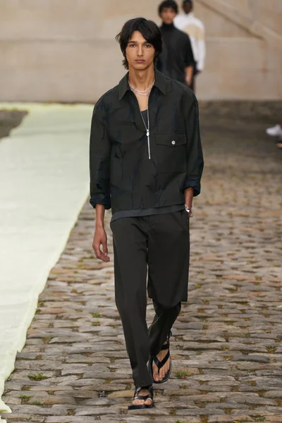 Look 47